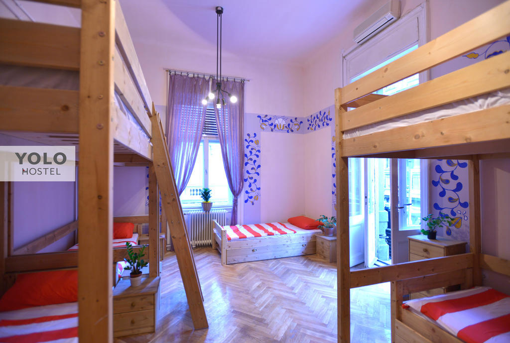 Yolo Hostel Budapeste Quarto foto