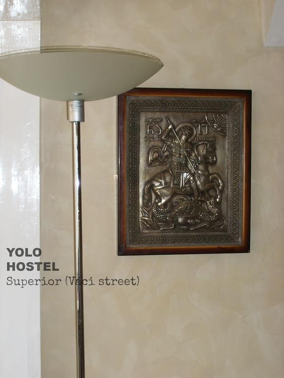 Yolo Hostel Budapeste Exterior foto