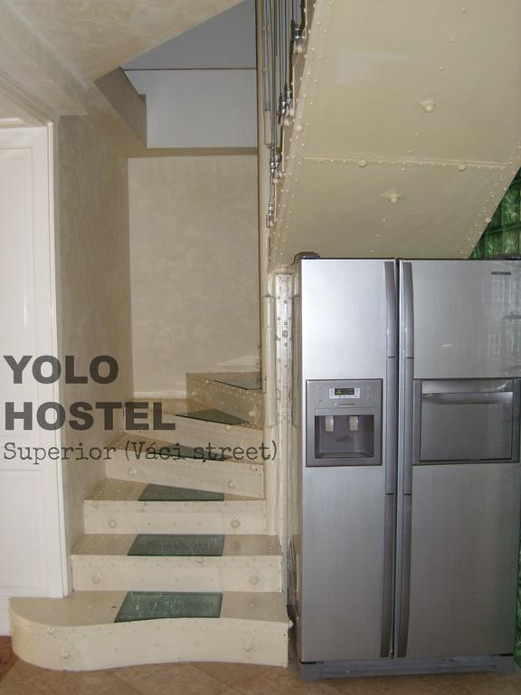 Yolo Hostel Budapeste Exterior foto