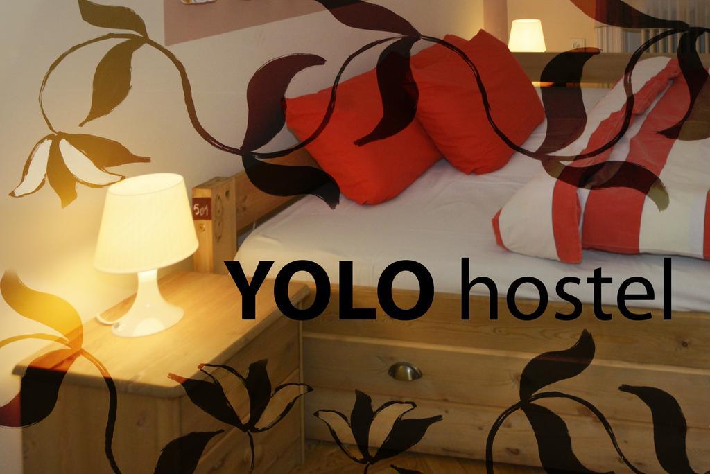 Yolo Hostel Budapeste Exterior foto